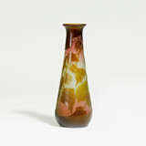 Emile Gallé. Club-shaped glass vase with hazle twigs - Foto 6