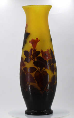 Emile Gallé. Glass vase with floral decor - Foto 4