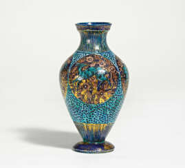 Ceramic baluster vase with medallions