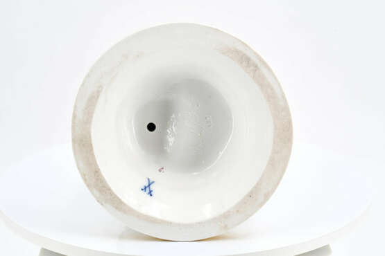 Meissen. Female porcelain nude "After the Bath" - Foto 6