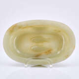 Ovale bowl with a pair of fish and Taotie handles - фото 2