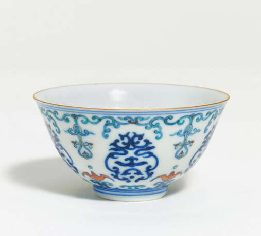 Small cup with Shou medallions and bats - Foto 1