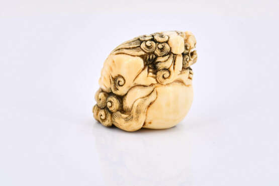 Netsuke of Shishi with a moveable ball in mouth - photo 4