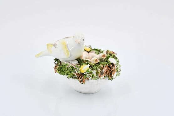 Meissen. Two porcelain bird nests with freshly hatched chicks - photo 11