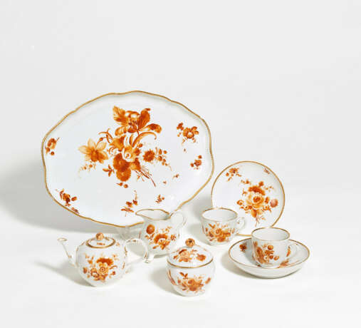 Meissen. Porcelain tête à tête with flower decor - photo 1