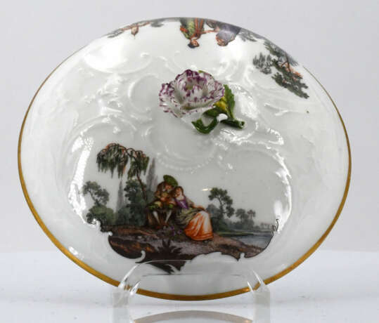 Meissen. Porcelain Écuelle on saucer with gallant scenes - photo 5