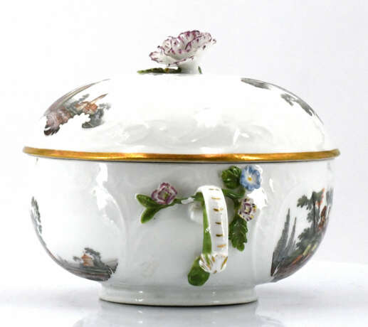 Meissen. Porcelain Écuelle on saucer with gallant scenes - Foto 14