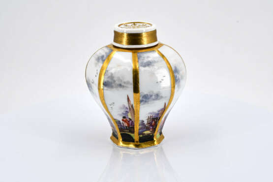 Meissen. Octagonal porcelain tea caddy with merchant navy scenes - photo 2