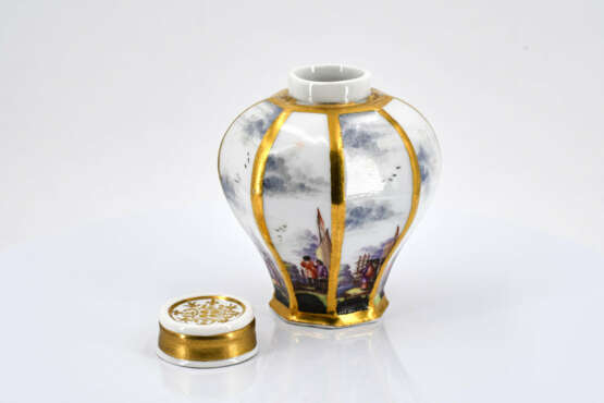 Meissen. Octagonal porcelain tea caddy with merchant navy scenes - photo 6