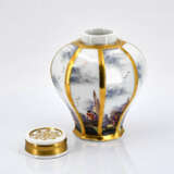 Meissen. Octagonal porcelain tea caddy with merchant navy scenes - photo 6