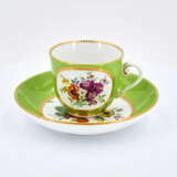 Meissen. Porcelain solitaire with apple green fond and reserves with flowers - Foto 11
