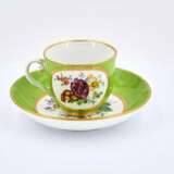 Meissen. Porcelain solitaire with apple green fond and reserves with flowers - Foto 14
