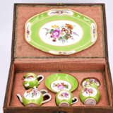 Meissen. Porcelain solitaire with apple green fond and reserves with flowers - photo 22