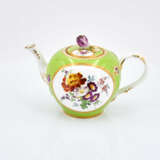 Meissen. Porcelain solitaire with apple green fond and reserves with flowers - фото 25