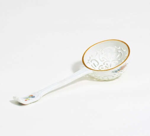 Meissen. Porcelain spreading spoon with Kakiemon decor - photo 1