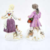 Meissen. Porcelain figurines of girl feeding chicken and boy feeding geese - Foto 9
