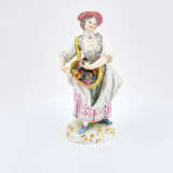 Meissen. Porcelain figurines of shepherdess with flute and female gardener - Foto 2