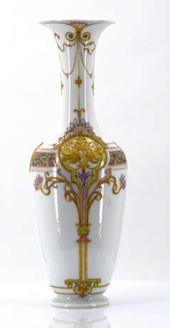 KPM. Small narrow-necked porcelain vase with relief decor - фото 2
