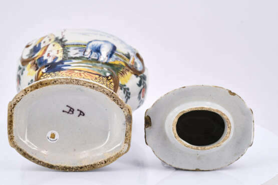 Delft. Set of five ceramic vases - фото 1