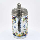 Thüringen. Ceramic and tin tankard with crowned flower cartouche - photo 6