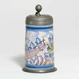 Bayreuth. Ceramic tankard with peacock motif - Foto 1