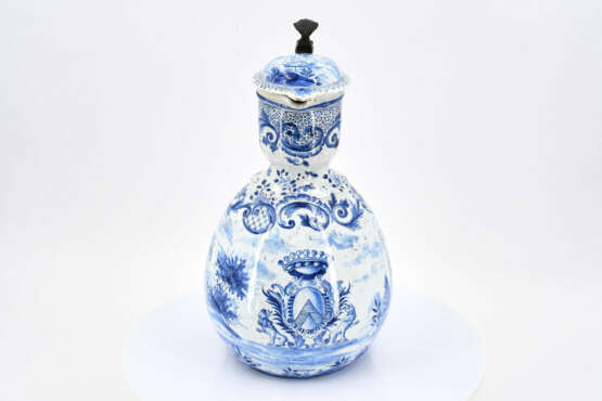 Presumably Germany. Lidded ceramic jug with countryside scenery and coat of arms - photo 3