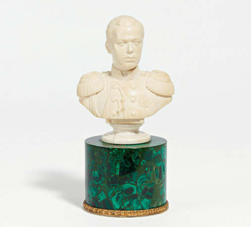 Small ivory bust of tsar Alexander II - photo 1
