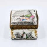 Presumably France. Enamel and copper snuffbox with couple in front of architecture "Surprise d'Amour" - Foto 9