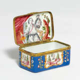 Presumably Italy. Enamel and fire-gilt copper snuff box with depiction of "Judith with the head of Holofernes". - photo 1