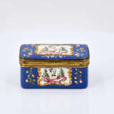 Presumably Italy. Enamel and fire-gilt copper snuff box with depiction of "Judith with the head of Holofernes". - photo 2