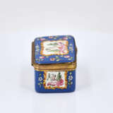 Presumably Italy. Enamel and fire-gilt copper snuff box with depiction of "Judith with the head of Holofernes". - photo 5