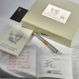 Montblanc. MONTBLANC, LIMITED EDITION WHITE AND YELLOW GOLD MAHATMA GANDHI 241 FOUNTAIN PEN, NO. 160/241 - photo 1