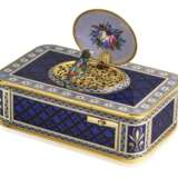 ATTRIBUTED TO CHARLES-ABRAHAM BRUGUIER. A VERY FINE AND RARE 18K GOLD AND ENAMEL SINGING BIRD BOX - photo 1