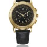 PATEK PHILIPPE. A LARGE AND RARE 18K GOLD CHRONOGRAPH WRISTWATCH WITH CERTIFICATE OF ORIGIN AND BOX - фото 1