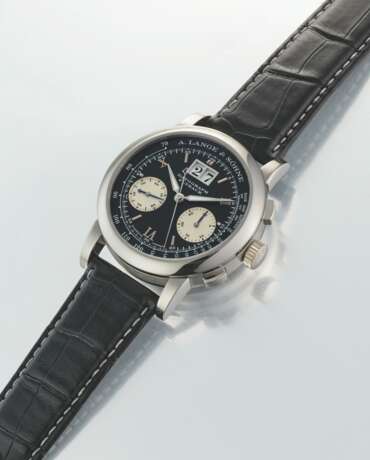 A. LANGE & S&#214;HNE. A RARE PLATINUM FLYBACK CHRONOGRAPH WRISTWATCH WITH OVERSIZED DATE AND BOX - photo 2