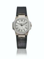 PATEK PHILIPPE. A LADY&#39;S FINE AND ATTRACTIVE 18K WHITE GOLD AND DIAMOND-SET WRISTWATCH WITH SWEEP CENTRE SECONDS, DATE, CERTIFICATE OF ORIGIN AND BOX