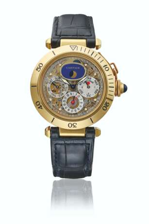 CARTIER. AN HIGHLY ATTRACTIVE AND VERY RARE 18K GOLD AUTOMATIC PERPETUAL CALENDAR TOURBILLON WRISTWATCH WITH MOON PHASES AND SKELETONIZED DIAL - Foto 1