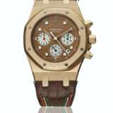AUDEMARS PIGUET. A RARE AND ATTRACTIVE 18K PINK GOLD AUTOMATIC CHRNONOGRAPH WRISTWATCH WITH BROWN DIAL - фото 1