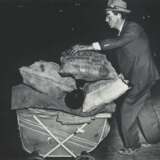 Weegee. Weegee (1899-1968) - Foto 1