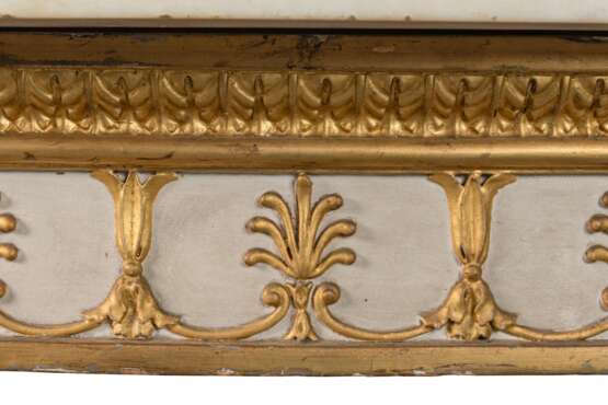 A PAIR OF GEORGE III PARCEL-GILT AND WHITE-PAINTED DEMI-LUNE SIDE TABLES - photo 4