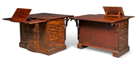 A PAIR OF GEORGE II MAHOGANY PIER COMMODES FORMING A BACK-TO-BACK LIBRARY DESK - фото 4