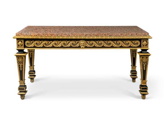 A RESTAURATION ORMOLU-MOUNTED EBONY AND EBONISED CENTRE TABLE - фото 1