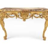 A PAIR OF GEORGE III GILTWOOD CONSOLE TABLES - Foto 2