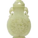 A CHINESE PALE GREENISH-WHITE JADE `DRAGON` VASE AND COVER - фото 2