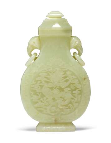 A CHINESE PALE GREENISH-WHITE JADE `DRAGON` VASE AND COVER - фото 2