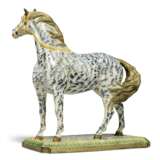 A LEEDS PEARLWARE MODEL OF A HORSE - фото 4