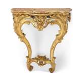 A PAIR OF LOUIS XV GILTWOOD CONSOLES - фото 3
