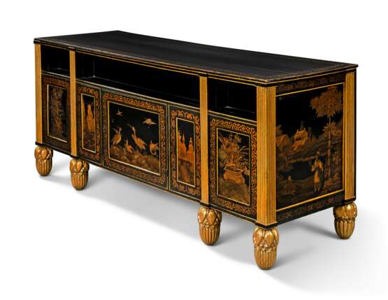 A REGENCY-STYLE LACQUER, JAPANNED AND GILTWOOD SIDE CABINET - photo 4