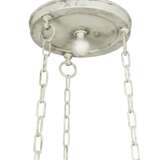 A PAIR OF OFF-WHITE IRON TWO-TIER HANGING-LIGHTS - Foto 3