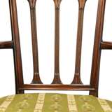 A SET OF EIGHT MAHOGANY DINING-CHAIRS - фото 2